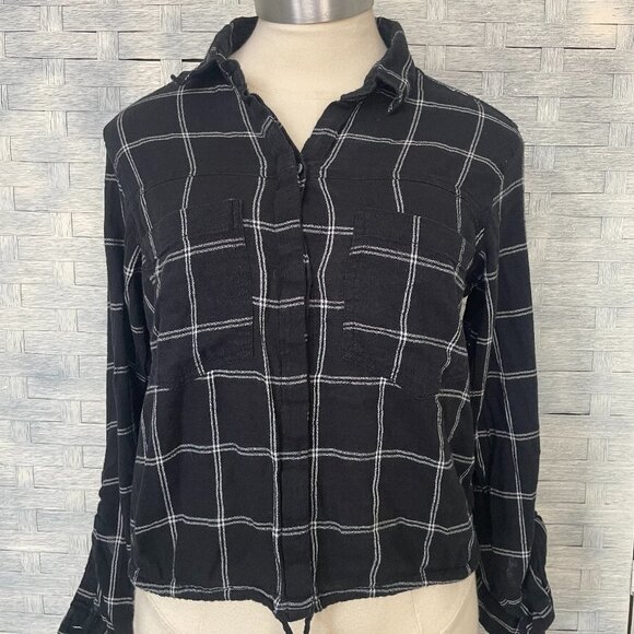 Abercrombie & Fitch Top Long Sleeve Button Down Drawstring Hem Pocket front sz M - Picture 1 of 6